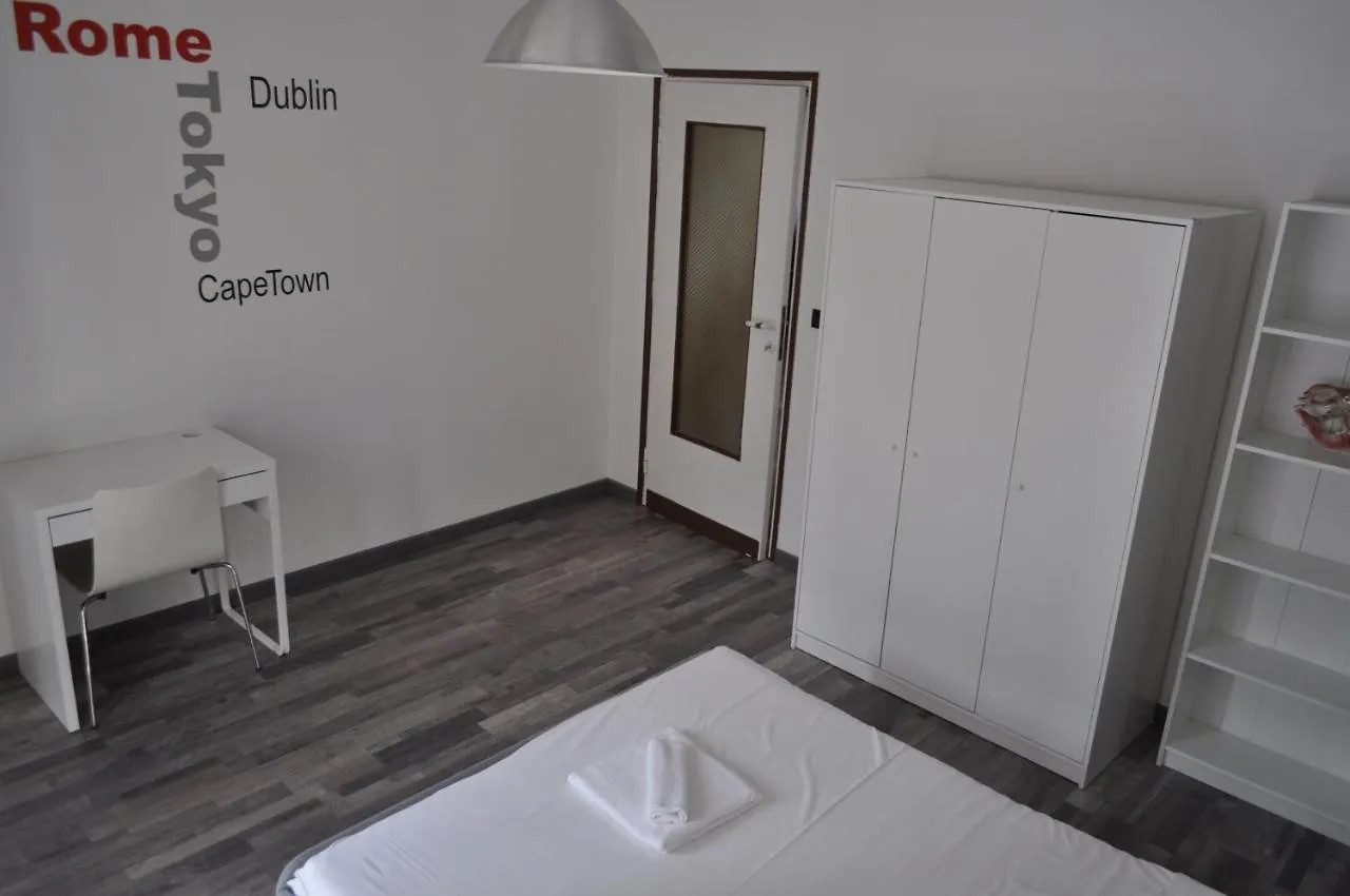 Casa Faby - Family House Milano Baggio Appartamento Italia